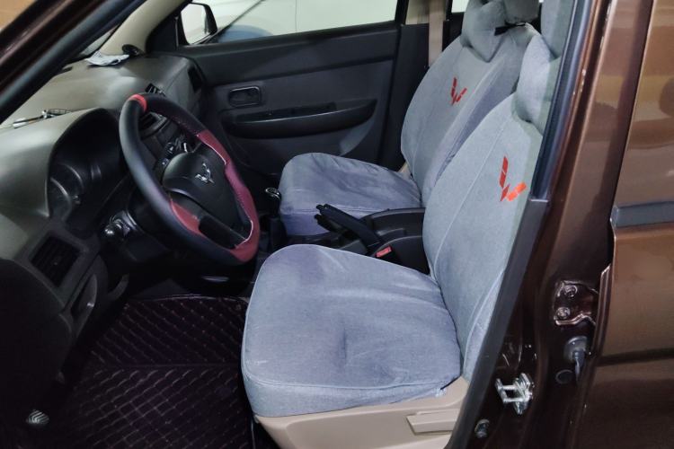 Used Wuling Hongguang 2016 1.5L Restyled S Comfort Version Left Front Seat