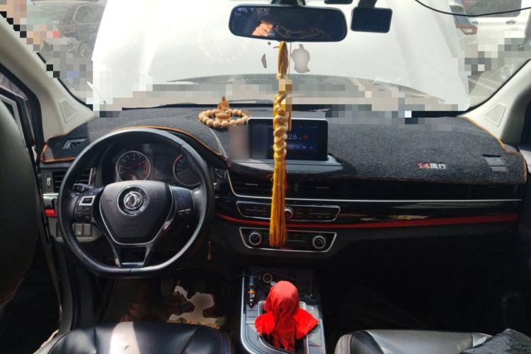 Used FORTHING SX6 2019 1.6L Manual Luxury Model China VI Standard Center Console