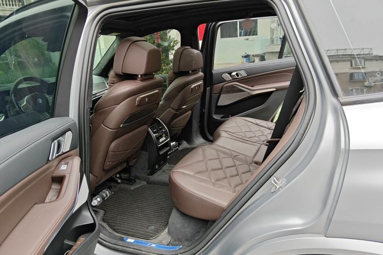 Used BMW X5 2023 xDrive 40Li Luxury Edition M Sport Night Vision Package