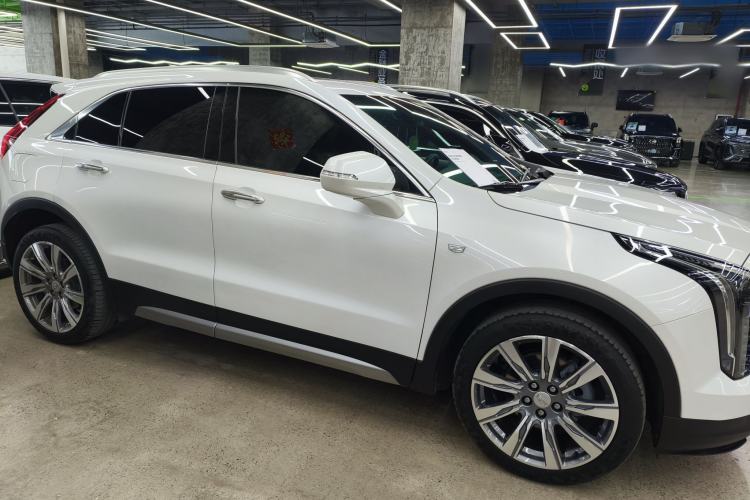 Used Cadillac XT4 2021 28T Four-Wheel Drive Platinum Edition