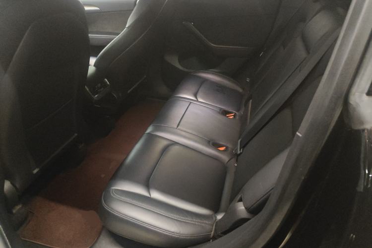 Used Tesla Model Y 2022 Long-Range All-Wheel-Drive Version