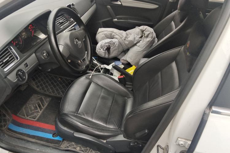 Used Volkswagen Gran Lavida 2013 1.6L Automatic Comfort Model Left Front Seat