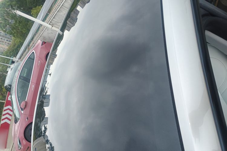 Used Tesla Model Y 2023 High-Performance All-Wheel-Drive Version
