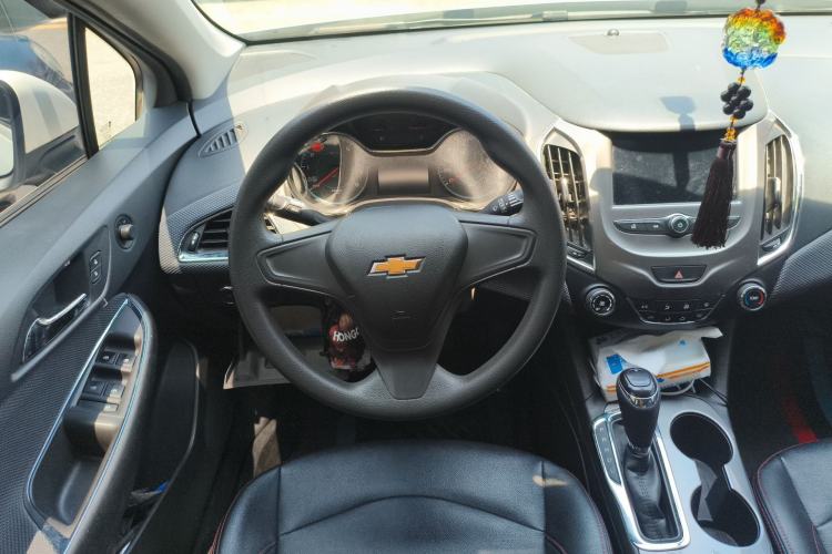 Used Chevrolet Cruze 2017 1.5L Automatic Pioneer Sunroof Edition