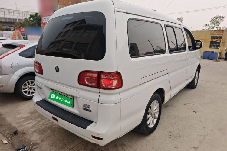 Used FORTHING Lingzhi M5 2022 Passenger Version Standard Model 7-Seater Rear Right 45 Deg