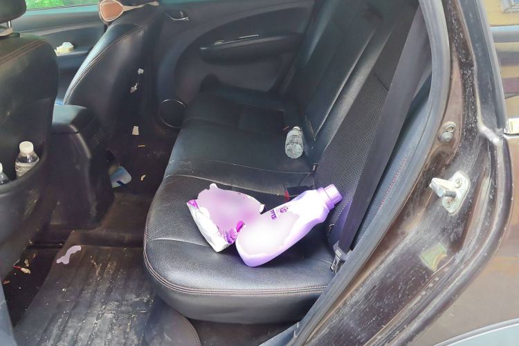 Used FORTHING Joyear X5 2013 1.6L Manual Luxury Model China IV Standard
