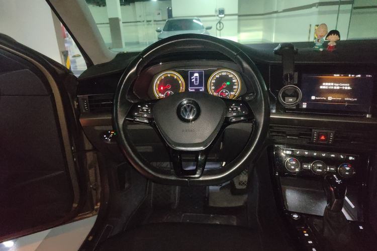 Used Volkswagen Passat 2019 330TSI Elite Edition China V Standard Steering Wheel