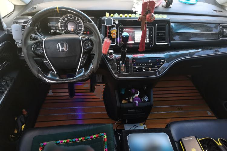 Used Honda Elysion 2016 2.4L Supreme Edition
