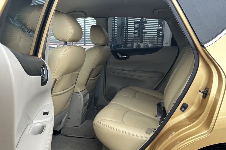 Used Nissan Tiida 2014 1.6L CVT Comfort Model