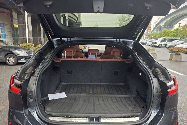 Used Nio EC6 2020 605 km Sport Edition Trunk