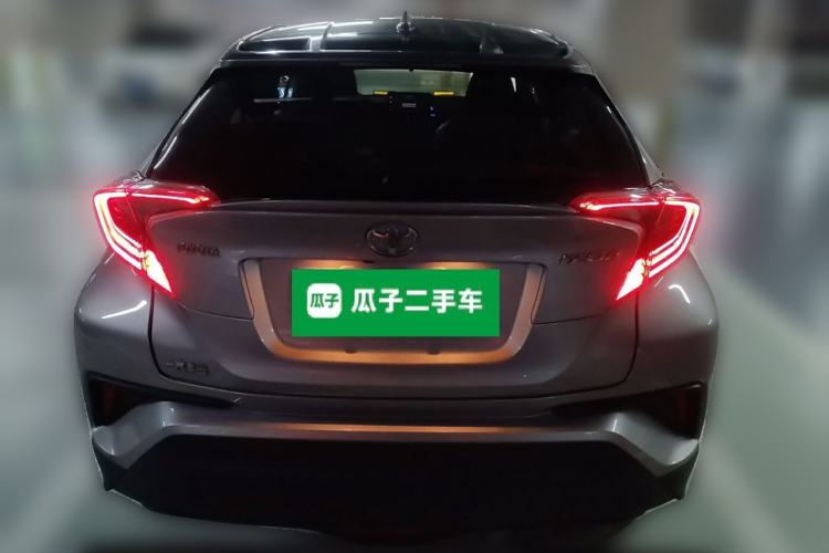 Used Toyota IZOA 2020 2.0L Yichi Version