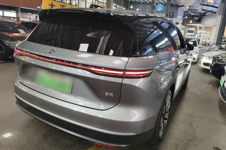 Used Nio ES8 2024 75 kWh Rear Right 45 Deg