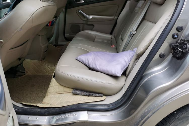 Used Ford Mondeo 2011 2.0L GTDi 200 Fashion Edition Left Rear Seat