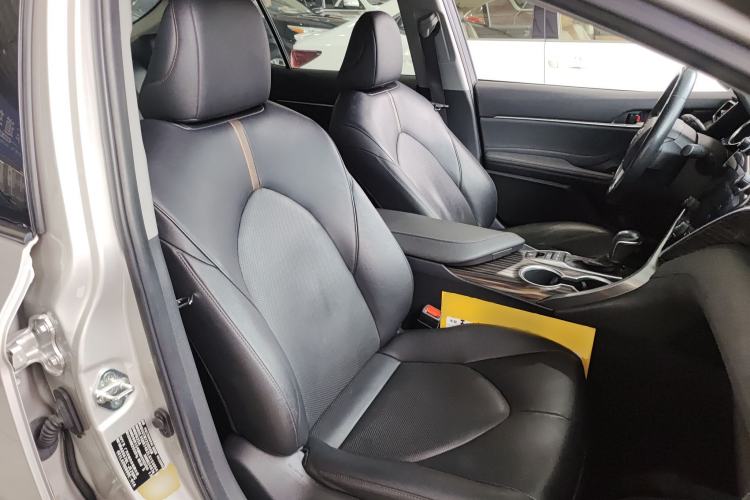 Used Toyota Camry 2019 2.5G Luxury Edition China VI Standard