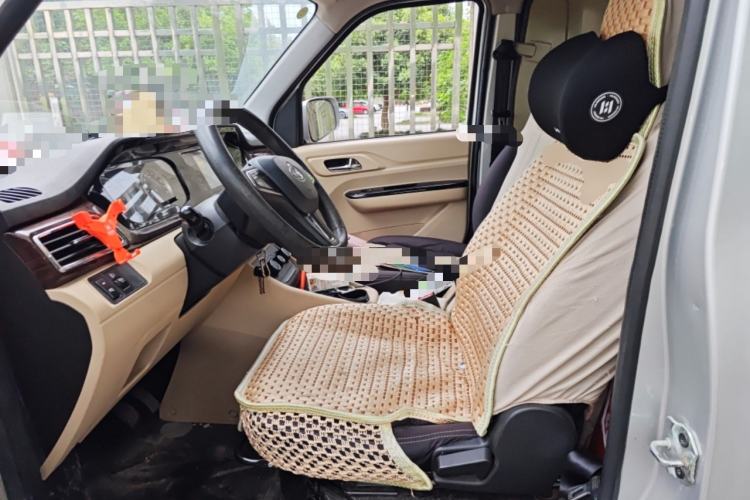 Used CHANGAN KUAYUE Xing V7 EV 2022 Standard Model 270km Left Front Seat