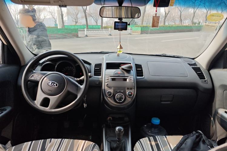 Used Kia Soul 2013 1.6L MT GL Interior 2