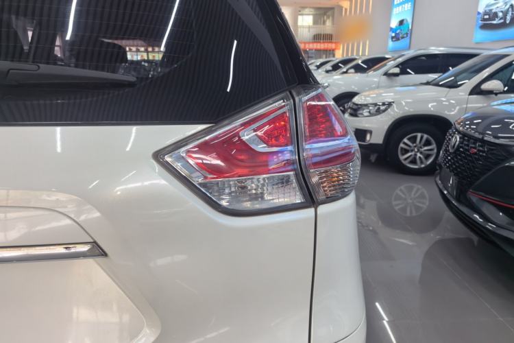 Used Nissan X-Trail 2014 2.0L CVT Comfort Edition 2WD
