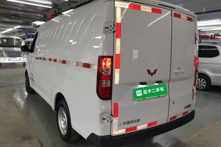 Used Wuling Yangguang 2024 300km Range Practical Window-Sealed Version 60kW Rear Left 45 Deg