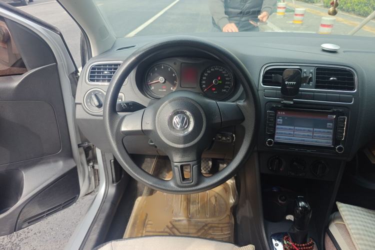 Used Volkswagen Polo 2013 1.6L Automatic Comfort Edition