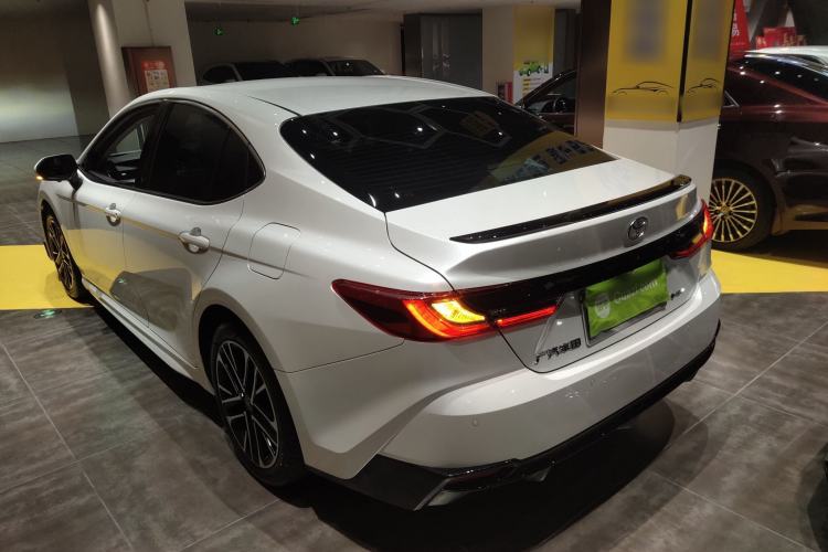 Used Toyota Camry 2026 Model Dual-Engine 2.0HSE Sport Lite Edition