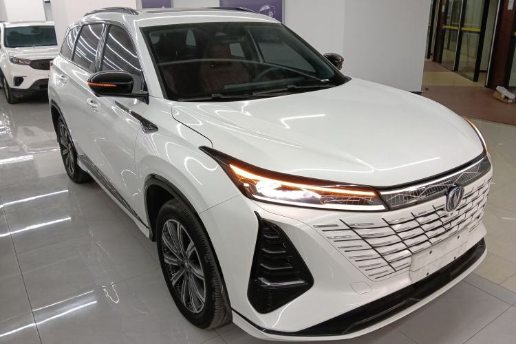 Used Changan CS75 PLUS 2024 3rd Generation Champion Edition 2.0T Intelligent Drive Performance Model
