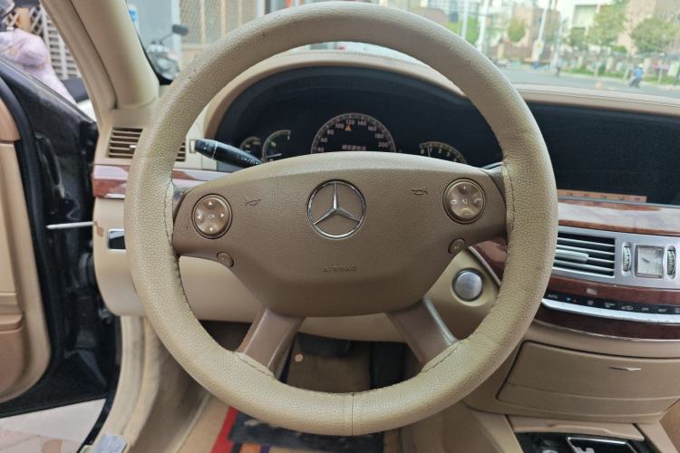 Used Mercedes-Benz S-Class 2008 S 300 L Executive Edition Steering Wheel