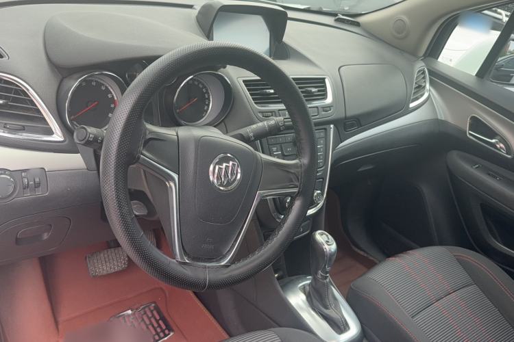 Used Buick Encore 2015 1.4T Automatic Two-Wheel Drive Urban Elite Version Steering Wheel