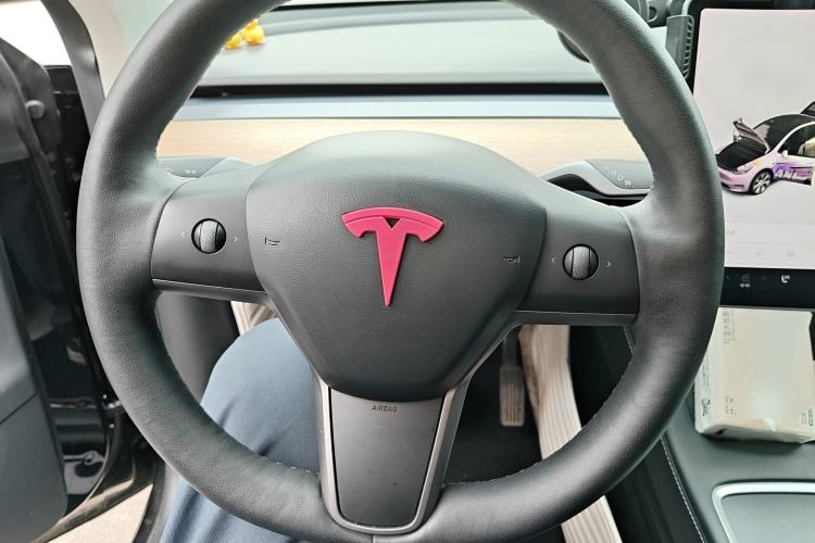 Used Tesla Model Y 2021 Long-Range All-Wheel-Drive Version 3D7