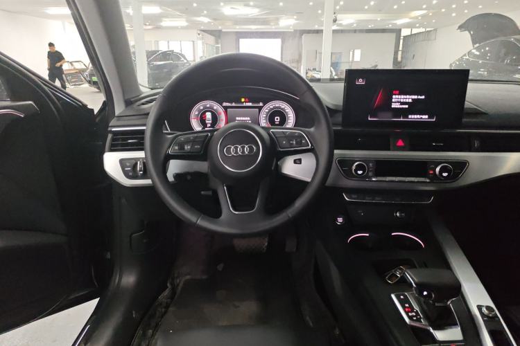 Used Audi A4L 2025 2 Million Units Enjoyment Version 40 TFSI Stylish and Dynamic Type Steering Wheel