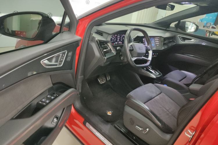 Used Audi Q5 e-tron 2022 50 e-tron quattro Glory Edition Elegant Suit
