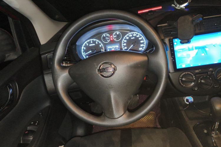 Used Nissan Tiida 2014 1.6L CVT Comfort Model Steering Wheel