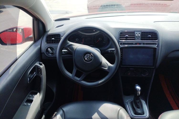 Used Volkswagen Polo 2018 1.5L Automatic Advanced Driving Model Steering Wheel