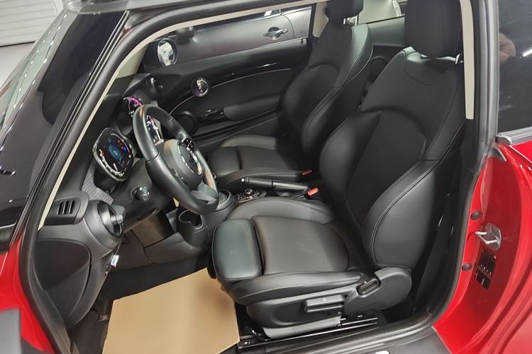 Used MINI MINI 2022 1.5T COOPER Classic Edition
