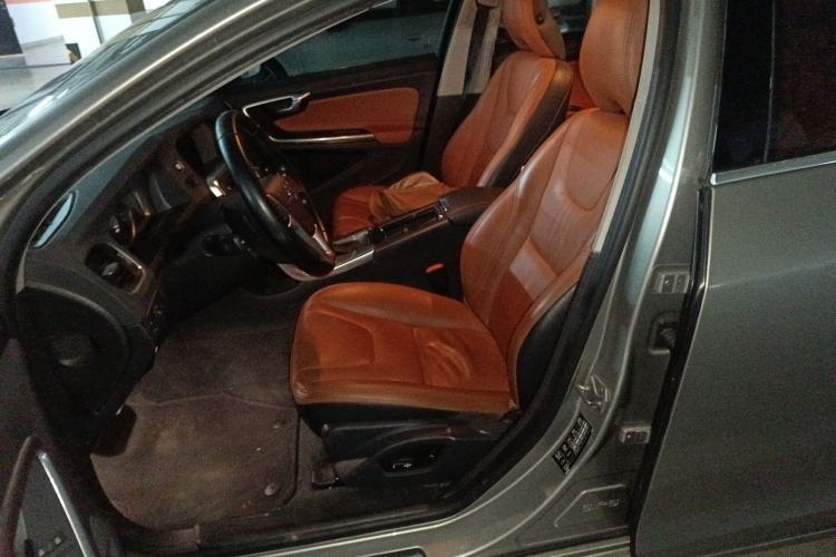 Used Volvo S60 2014 S60L 2.0T Zhiyuan Edition