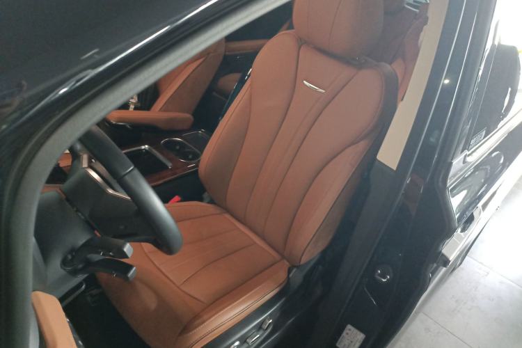 Used Hongqi HQ9 PHEV 2024 2.0T Four-Wheel Drive Luxury Edition Left Front Seat