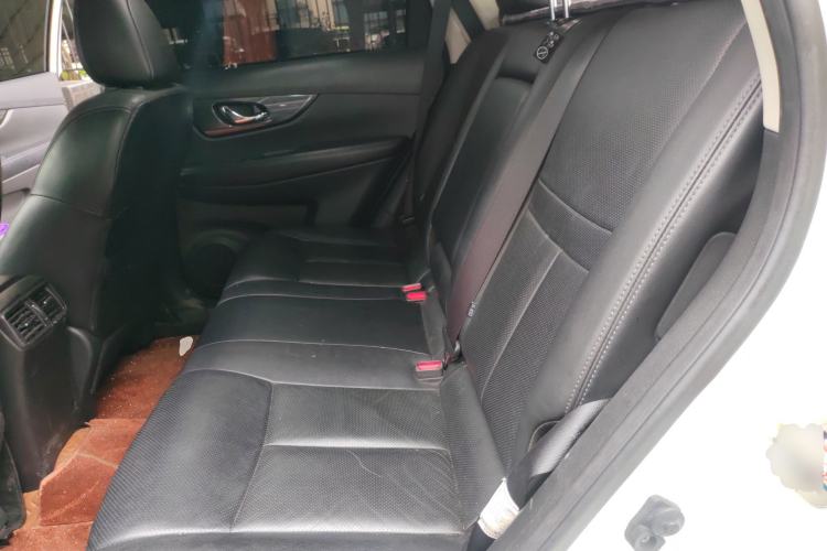 Used Nissan X-Trail 2014 2.5L CVT Luxury Edition 4WD