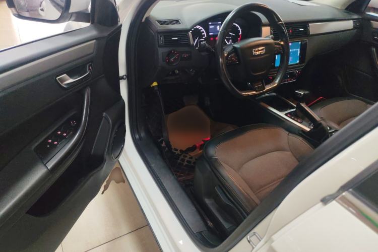 Used Qoros 3 2016 Urban SUV 1.6T Automatic Zhiyue Model
