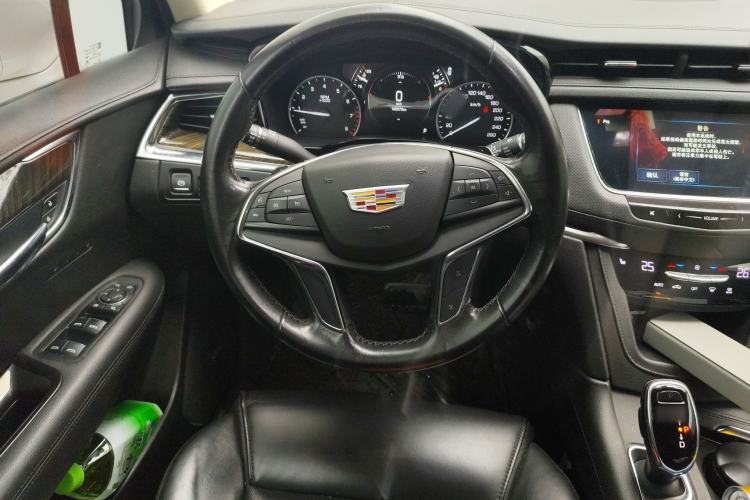 Used Cadillac XT5 2018 25T Luxury Model