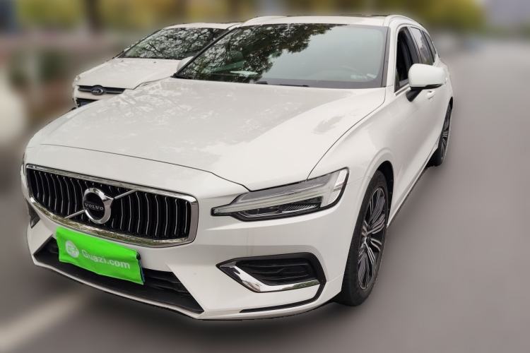 Used Volvo V60 2022 B5 Zhiyuan Luxury Edition