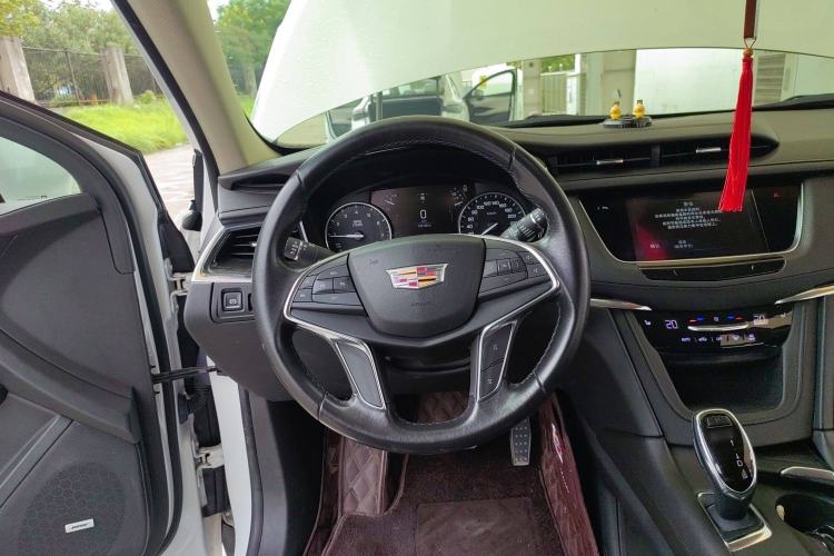 Used Cadillac XT5 2018 25T Luxury Model