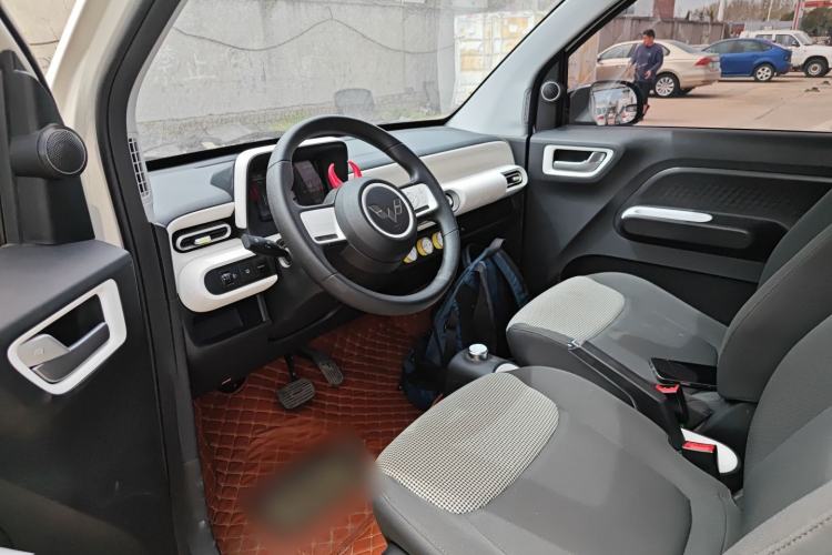 Used Wuling Hongguang MINIEV 2024 3rd Generation 215km Youth Edition Left Front Seat