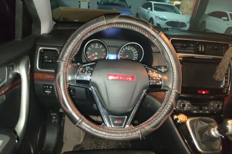Used Haval H6 2014 Sport Version 1.5T Manual Two-Wheel Drive Elite Edition Steering Wheel