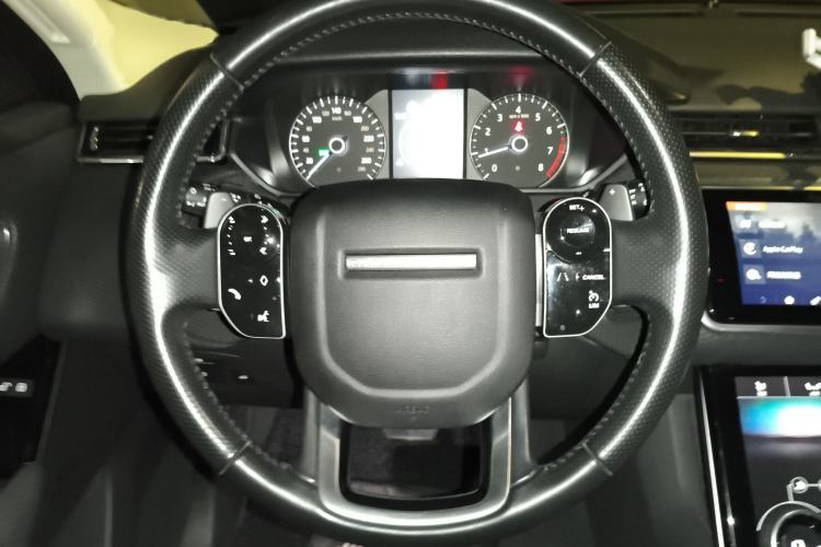 Used Land Rover Range Velar 2019 250 PS