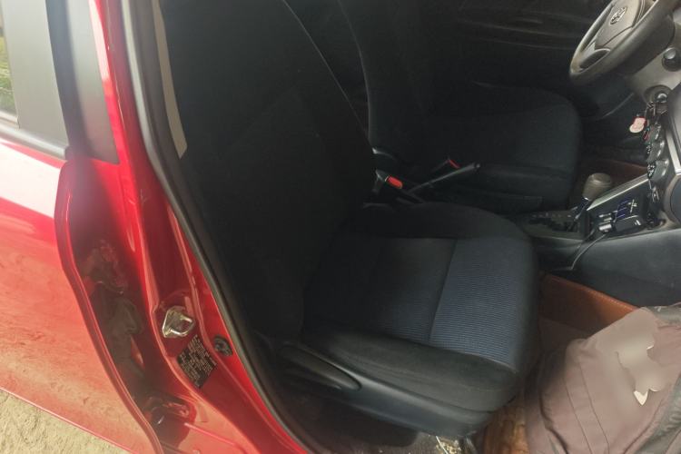 Used Toyota YARiS L Zhi Xuan 2014 1.3E Automatic Charm Edition
