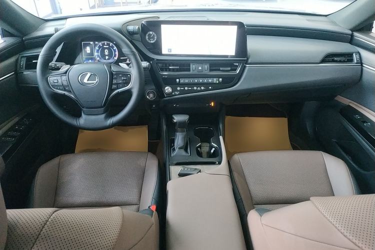 Used Lexus ES 2023 200 Excellence Edition