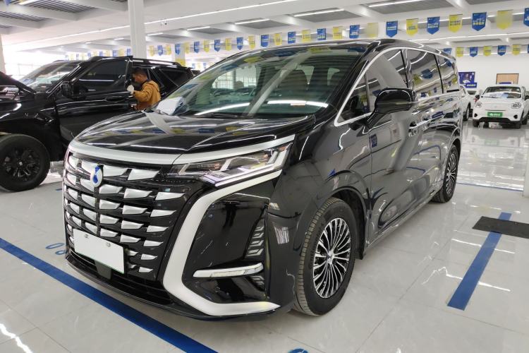 Used Denza D9 2024 DM-i 1050 Luxury Model