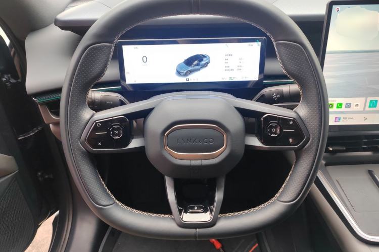Used Lynk & Co 07 2024 EM-P 126 Long-Range Ultra
