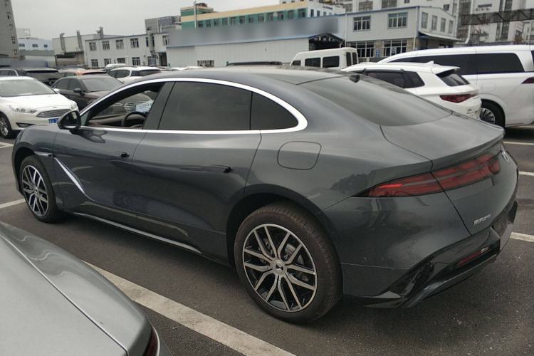 Used Denza Z9 2024 1100 km Four-Wheel Drive Max Version