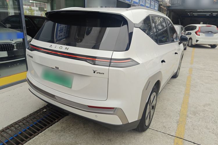 Used AION Y 2023 Younger