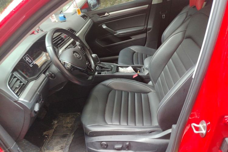 Used Volkswagen Lamando 2021 280TSI DSG Comfort Edition Left Front Seat